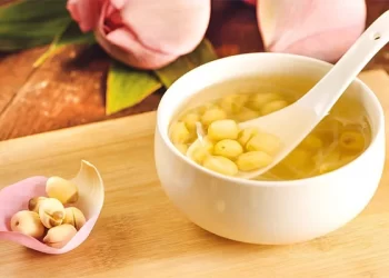 3 Cách nấu chè hạt sen thơm ngon, bổ mắt cho ngày hè