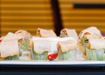 Bánh Ướt Cuốn Tôm Chua – Món Ngon Tiến Vua- Cách Chế Biến Món Ngon chuẩn vị xứ Huế