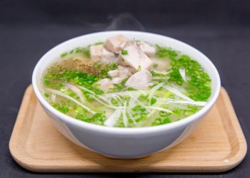 Các quán bánh canh nha trang ngon với nhiều vị như cá, ghẹ, cua, sứa