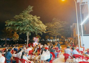 Các Quán hải sản ngon nha trang ăn tươi sống ngon giá rẻ nhất