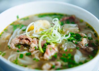 Các quán phở nha trang nổi tiếng lâu năm ngon giá rẻ nhất nên thử