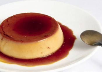 Cách làm bánh flan thơm ngon đơn giản tại nhà
