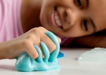 Cách làm slime tại nhà an toàn với trẻ nhỏ