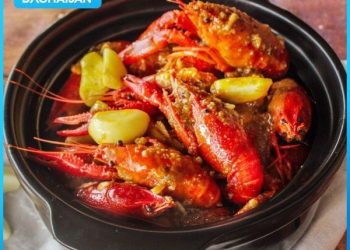 Công thức chế biến món tôm hùm đất sốt cajun cuốn vị