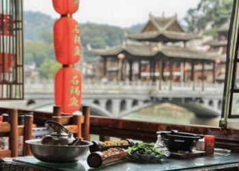 Đặc sản ở Phượng Hoàng Cổ Trấn – nét đặc sắc của trường phái ẩm thực Hồ Nam