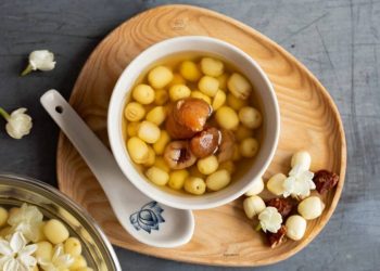 Gợi ý 11 món chè Huế ngọt lòng khách gần xa