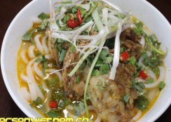 Hướng dẫn 4 Bước nấu món Bánh canh cá lóc Quảng Trị tại nhà