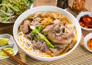 Khám Phá 5 Quán Bún Bò Huế Ngon Ở Cần Thơ Khách Đến Nhiều Nhất