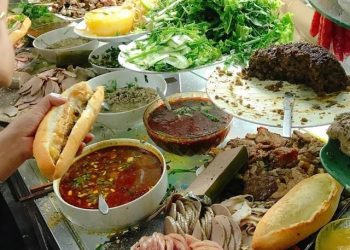 Khám phá ẩm thực Hội An và bí quyết làm nước sốt bánh mì phượng