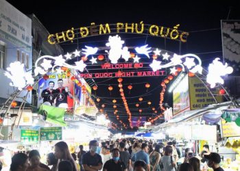 Thưởng thức đại tiệc ẩm thực trong Chợ đêm Phú Quốc