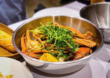 Tới Nhà Ghẹ Phú Quốc thưởng thức hải sản theo phong cách Mỹ
