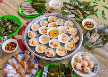 Top 30 Món Đặc Sản Huế Tinh Hoa Ẩm Thực Đất Cố Đô