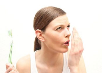 Tuyệt chiêu trị chứng hôi miệng không phải ai cũng biết