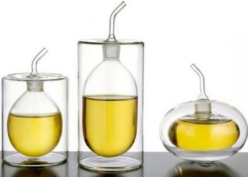 12 mẹo vặt với giấm hữu ích giúp làm việc nhà đơn giản hơn