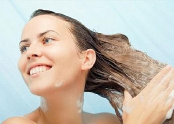 Hướng dẫn sử dụng dầu xả đúng cách cho tóc khỏe mỗi ngày