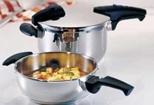 Làm sao để giảm nhiệt độ nồi áp suất trước khi mở nắp nồi?