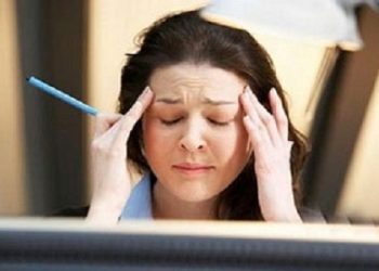 Mẹo giảm đau đầu do thời tiết mà không cần dùng thuốc