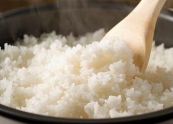 Muốn tránh bị buồn ngủ, thì ngừng ăn chín thực phẩm gây buồn ngủ sau