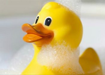 Cách đơn giản làm sạch đồ chơi cho bé các mẹ nên biết