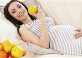Mẹo giúp bà bầu giảm buồn nôn, đâu đầu do ốm nghén