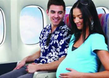 Những lưu ý cho mẹ bầu đi du lịch bằng máy bay dịp Tết
