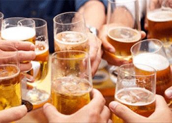 Những mẹo uống bia rượu không bị say trong ngày tết