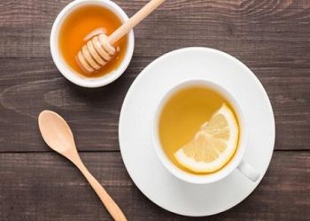 Tìm hiểu năm lí do nên uống nước chanh mật ong vào sáng sớm