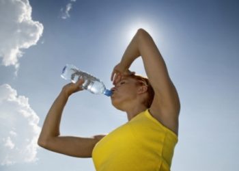 Cách đơn giản chữa say nắng, say nóng siêu hiệu quả