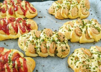 3 cách làm bánh mì xúc xích nướng hấp dẫn tạo nên món ăn sáng chất lượng