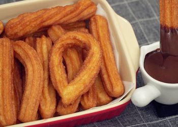 Churros: Loại bánh “quốc dân” cực “quyến rũ” của đất nước Tây Ban Nha