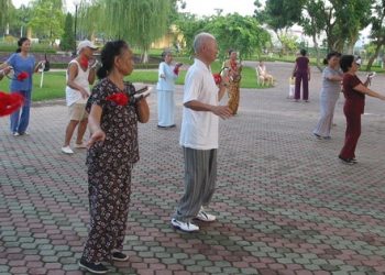 8 mẹo sống còn cho người mắc ung thư phổi ít ai biết