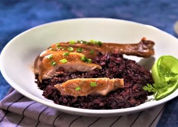 Cách làm cơm tím gà khìa đẹp mắt, cả nhà tăm tắp khen ngon