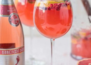 Công thức Cocktail Sangria Champagne hồng