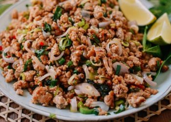 Công thức làm thịt heo xào kiểu Thái lạ miệng, cả nhà mê tít