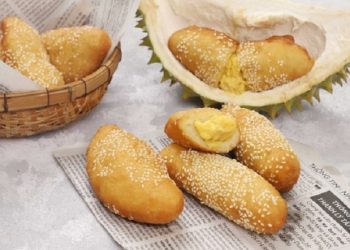 Mách bạn cách làm bánh tiêu nhân sầu riêng ngoài giòn trong ngọt