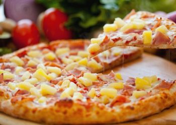 Mách bạn cách làm pizza hawaii đơn giản, cho ngày cuối tuần
