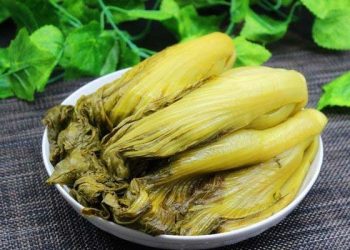 Mách bạn cách muối dưa cải nguyên cây đậm đà, thơm ngon