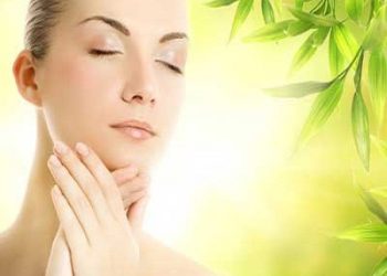 Bí quyết “giảm tuổi” cho mặt và cổ nhất định không thể không biết