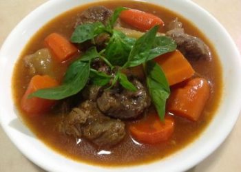 Hết sạch nồi cơm với món bò kho cực ngon ngày lạnh