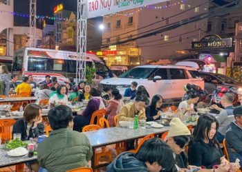 Bật mí 7 quán lẩu gà lá é Đà Lạt chính gốc, ngon rẻ
