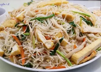 Bí quyết chế biến món bún gạo xào chay thơm ngon. Có lẽ bạn chưa biết!