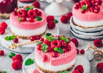 Cách làm bánh cheesecake mâm xôi không cần lò nướng