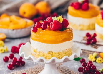 Cách làm bánh cheesecake mơ mini 3 tầng