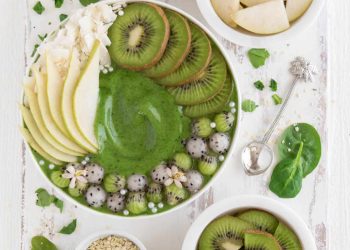 Cách làm bát sinh tố lê kiwi bổ sung chất dinh dưỡng