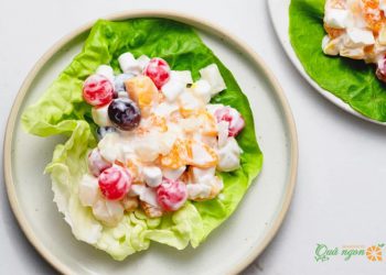 Cách làm salad trái cây Ambrosia với sốt kem chua