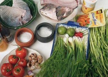 Cách nấu bún cá rô phi dọc mùng thơm ngon chuẩn vị