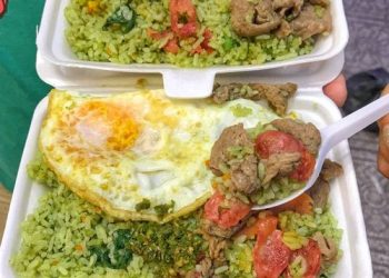 CƠM CHIÊN LÁ É xanh lá nhưng không bị xa lánh – độc lạ hút khách ở Sài Gòn