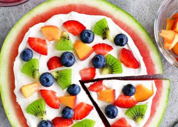 Công thức pizza dưa hấu phủ kem phô mai trái cây