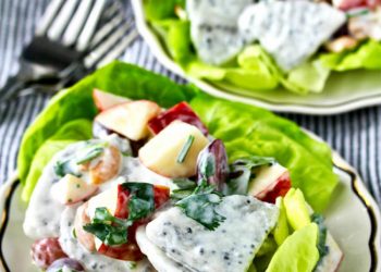 Công thức salad Waldorf thanh long của phương Tây