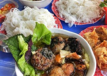 Điểm danh 3 quán bún chả ngon nổi tiếng tại Hà Nội